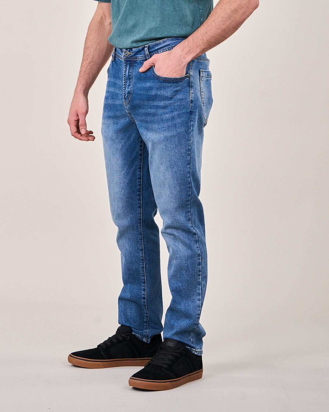 Jeans Slim Fit VV4747 – Polemic
